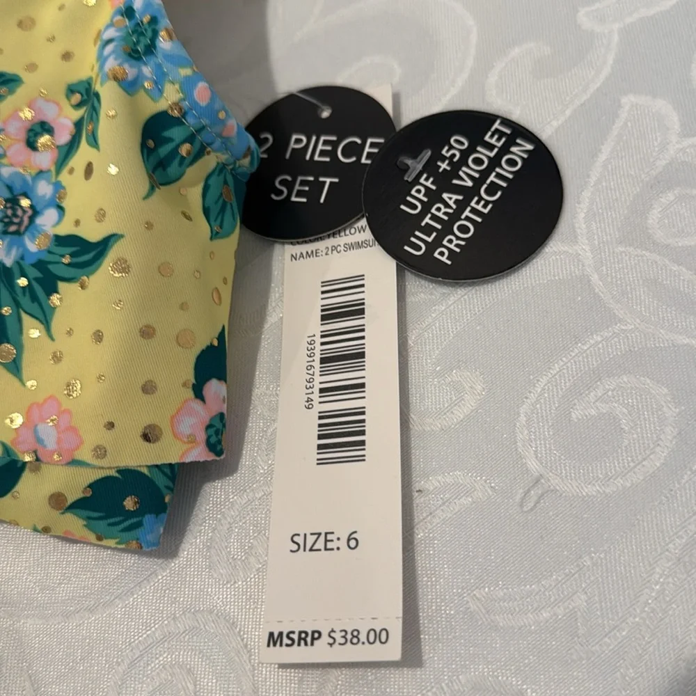 Nicole Miller Kids Floral Ruffle 2 Piece Swim Set  size 6. - Picture 4 of 12